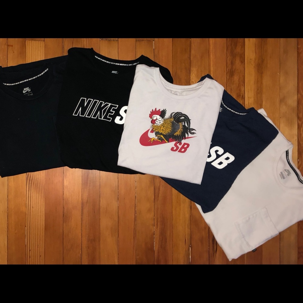 5 Nike SB tees. Perfect condition.